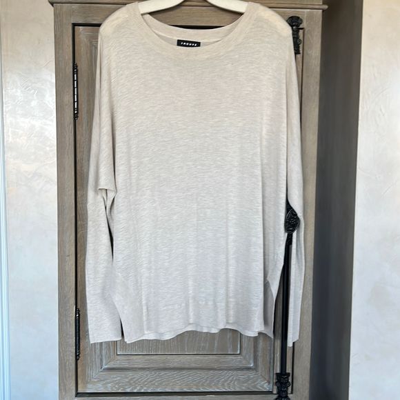 Trouve Dolman Sleeve Oversized Sweater size Small in Beige - Picture 1 of 12